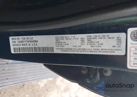 2023 Ram 1500 Big Horn 4X4 5'7 Box z USA, uszkodzony, nr VIN 1C6SRFFT0PN549964